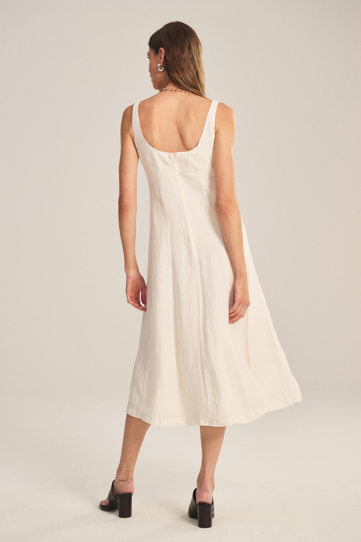 Velvet Austen Linen Dress in Chalk M / Chalk